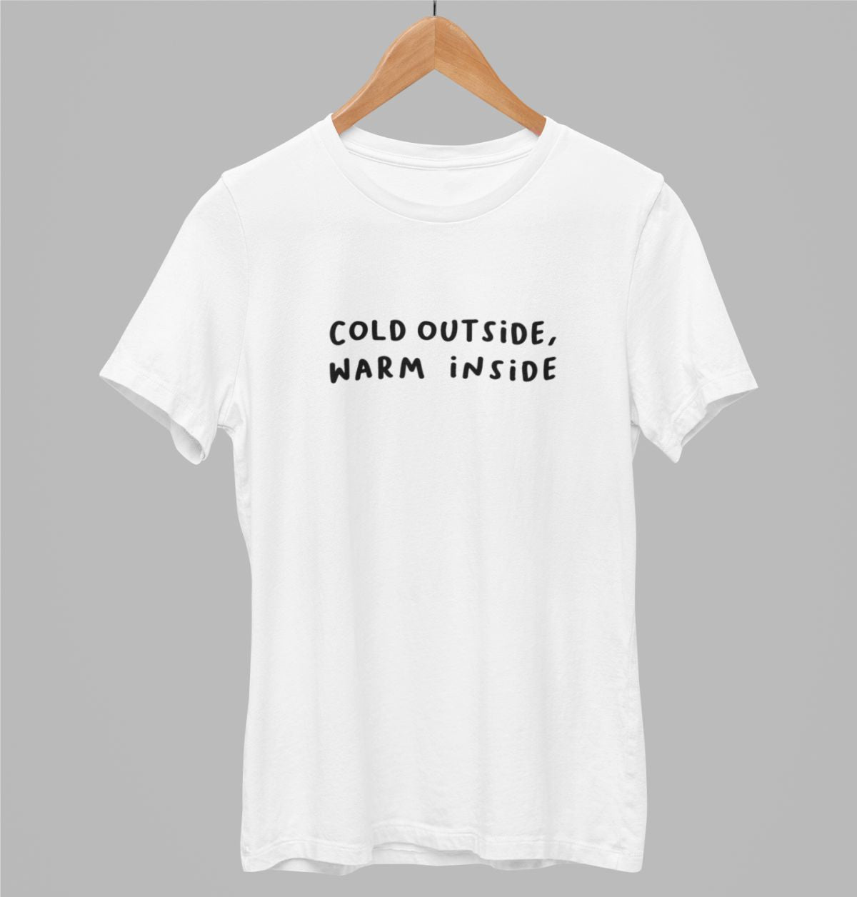 Valkoiset unisex T-paidat "Cold outside"