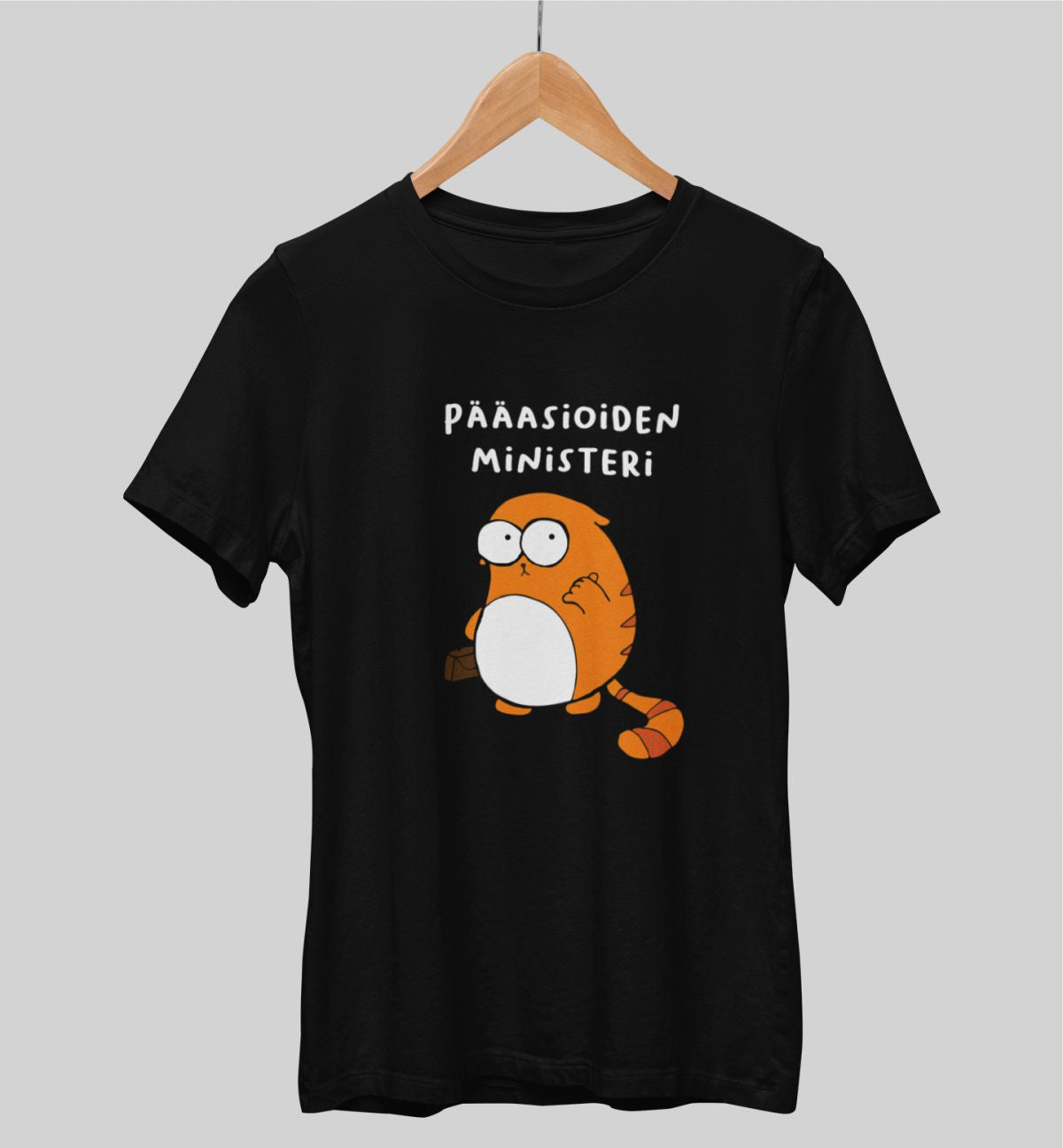 Mustat unisex T-paidat "Pääasioiden ministeri"